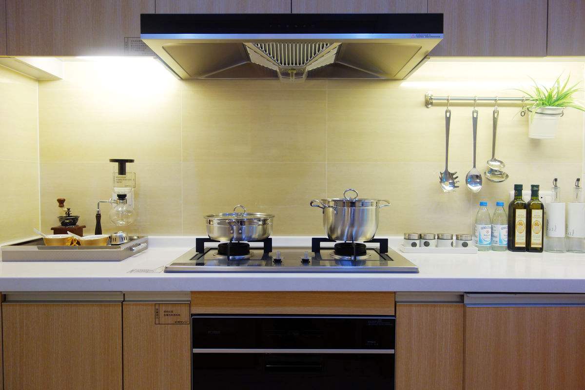 ��װ���̻�ע������